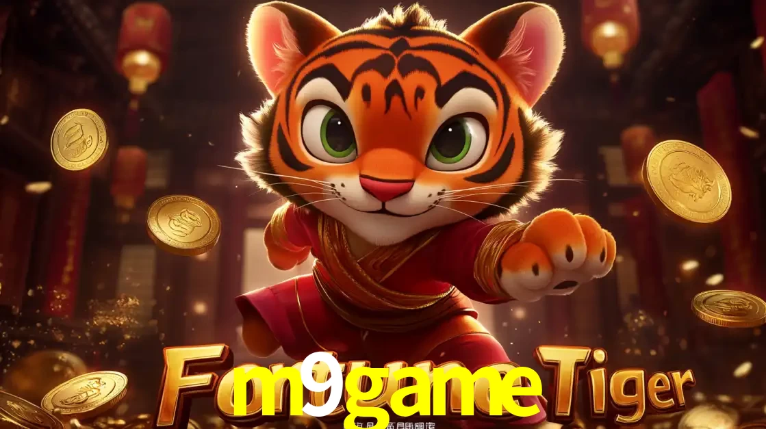 O carismático mascote do jogo de slot Fortune Tiger, um tigre fofo em pose de artes marciais, pronto para trazer sorte e multiplicadores de ganhos no cassino online m9game.